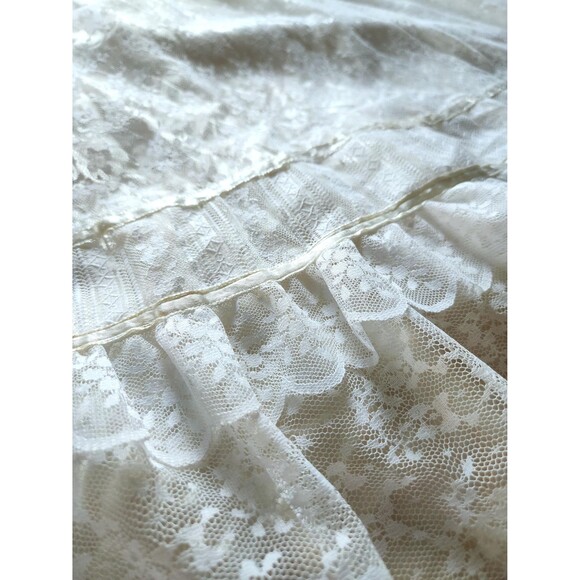 70s Vintage White Lace Ruffle Wedding Gown: High Neck Victorian Prairie Dress - Picture 6 of 12